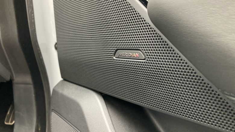 Land Rover Range Rover Velar 2.0 D200 MHEV Dynamic HSE 5dr Auto Diesel Estate